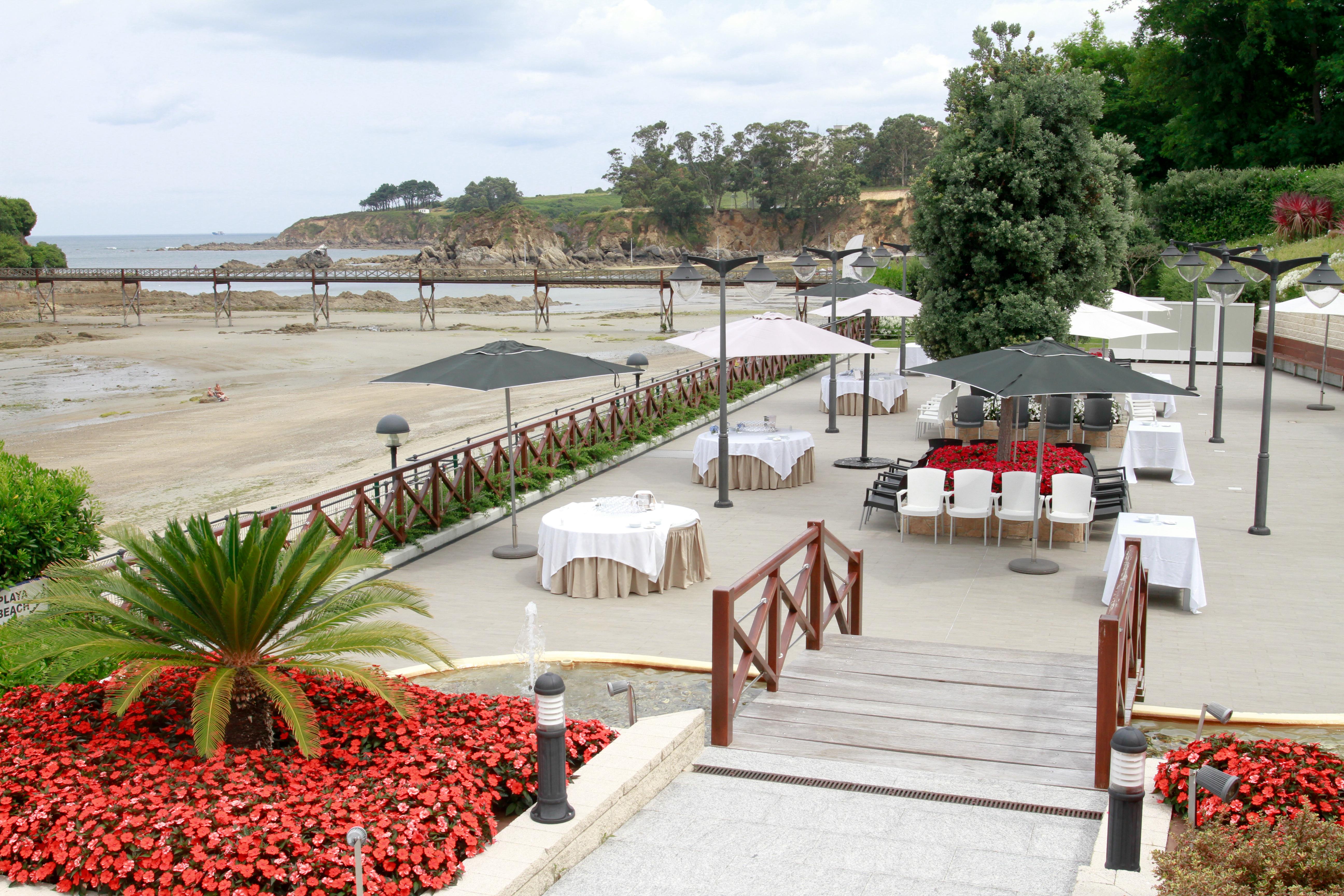 Hotel Portocobo Santa Cruz de Oleiros Bagian luar foto